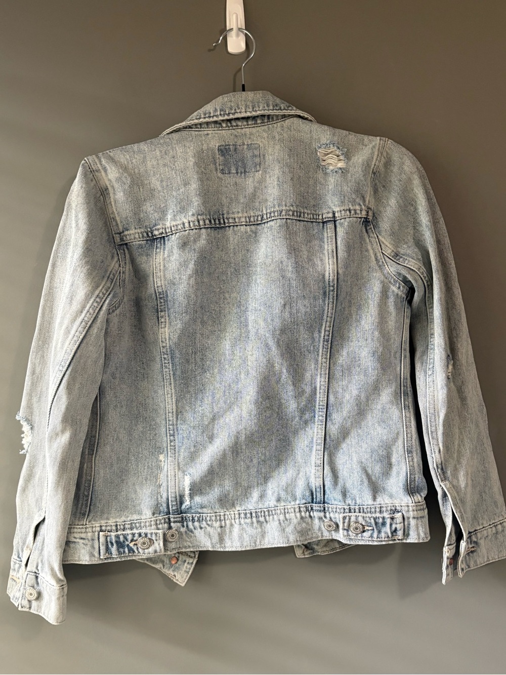 Old Navy Distressed Light Wash Denim Jacket XS Button Front Jean Jacket - Picture 7 of 8